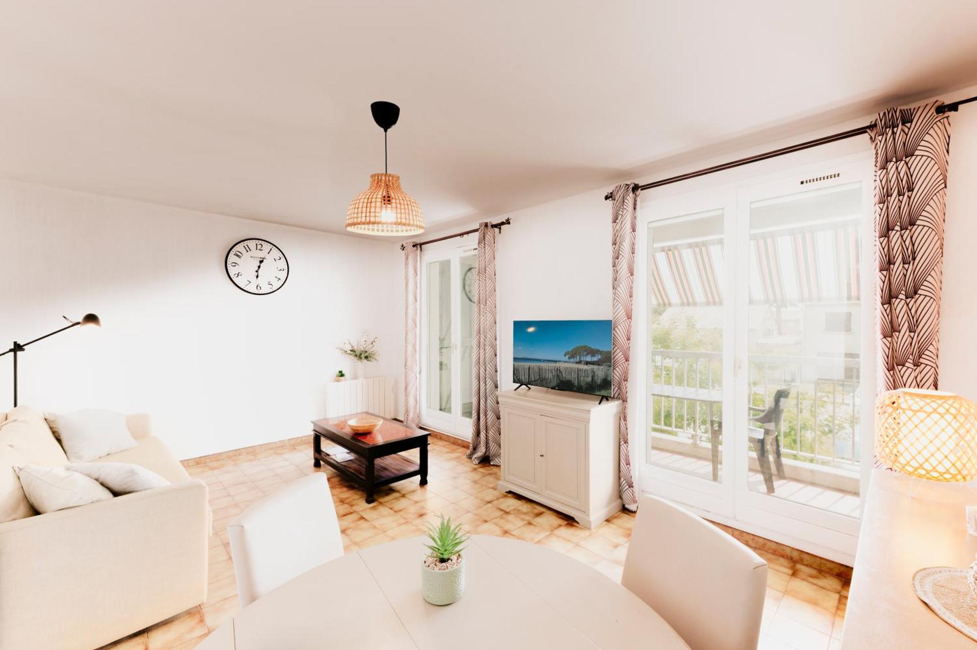 Special Couple - Lit Queen Size - Netflix - Climatisation - Terasse Plein Sud - 2 Min Centre-Ville - 6 Min Mer - Parking Prive - Offre Speciale La Londe-les-Maures ภายนอก รูปภาพ